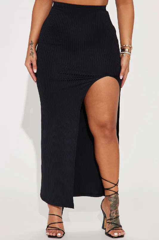 Settling Down Slit Maxi Skirt - Black