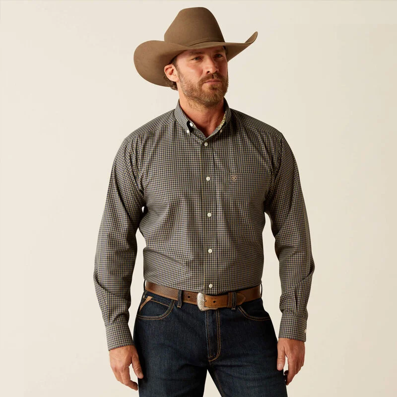 Men's Regular-Fit Shirts for a Classic FitWrinkle Free Ferris Classic Fit Shirt - Navy Men's Regular-Fit Shirts for a Classic FitWrinkle Free Ferris Classic Fit Shirt - Navy